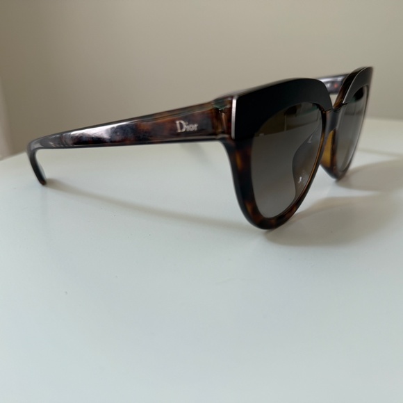 Vintage Dior Diorsoft1 Butterfly Sunglasses (Tortoiseshell and Matte Black) - Picture 2 of 12